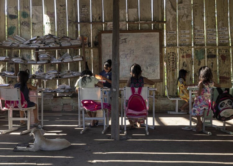 Indígenas ocupam secretaria do Pará contra aulas online – 14/01/2025 – Cotidiano Indígenas ocupam secretaria do Pará contra aulas online – 14/01/2025 – Cotidiano