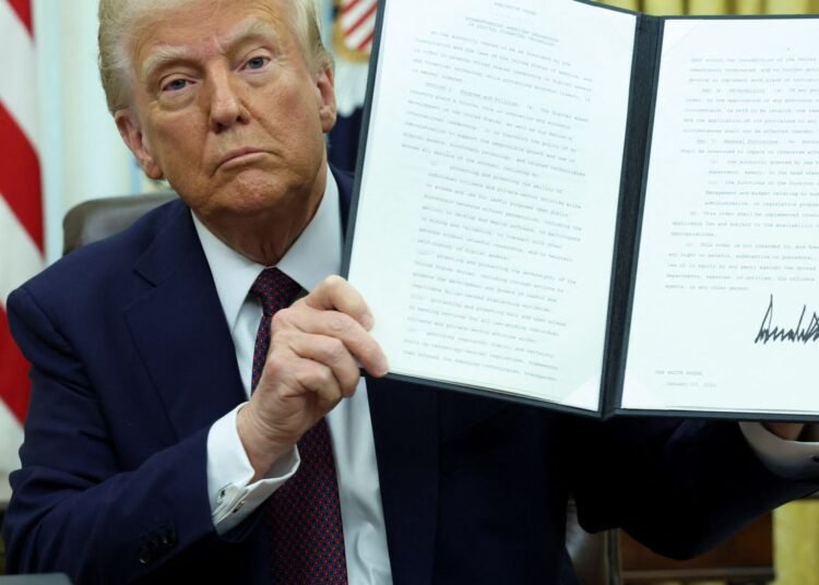 Giro internacional: juiz federal suspende decreto de Donald Trump Giro internacional: juiz federal suspende decreto de Donald Trump